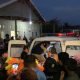 Petugas INAFIS saat mengevakuasi mayat di Tanjung Laut Indah, Senin (05/08/24). (istimewa)