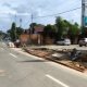 Proyek pembangunan drainase di Jalan Suryanata, Kelurahan Bontang Baru, yang sedang berlangsung. (Dwi Kurniawan Nugroho/Akurasi.id).