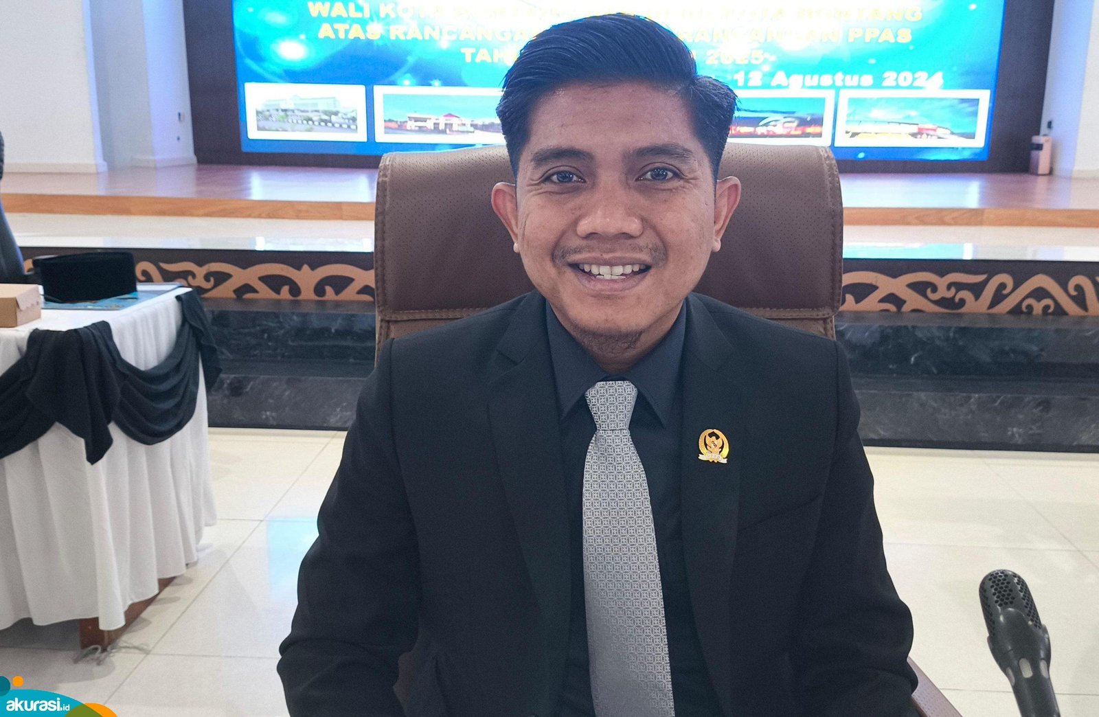 Ketua DPD Golkar Bontang Andi Faiz Sofyan Hasdam, ditemui usai rapat Paripurna ke 18, Senin, (12/8/2024). (Dwi Kurniawan Nugroho/Akurasi.id)