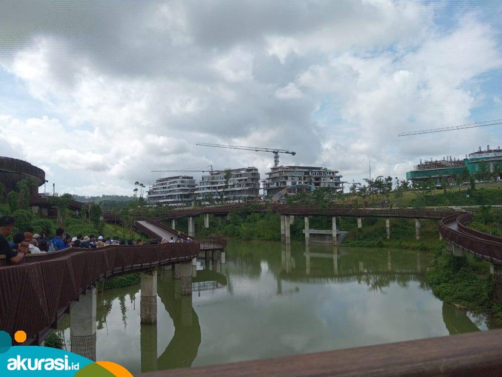 Suasana lokasi Sumbu Kebangsaan jelang HUT ke-79 RI di Ibu Kota Nusantara . (Yasinta Erikania Daniartie/Akurasi.id)
