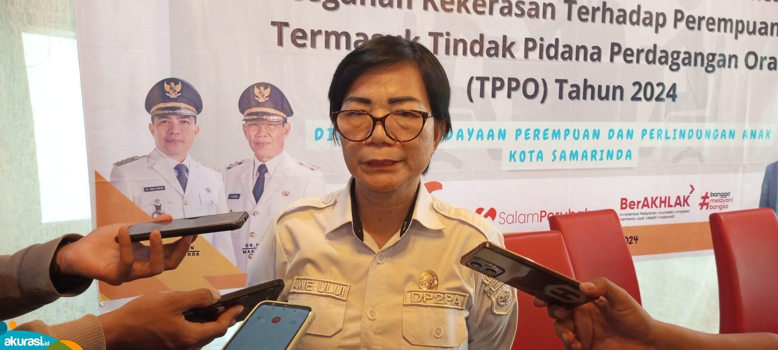 Kepada Bidang Perlindungan Perempuan Kota Samarinda, Awe Ului. (Dhion/Akurasi.id)
