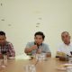 Saat Andi Faiz melaku rapat internal partai untuk persiapan pendaftaran Neni Moerniaeni-Agus Haris. (Istimewa)