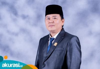 Alaysius Roni Menyayangkan Keterlambatan Penyaluran Perlengkapan Sekolah