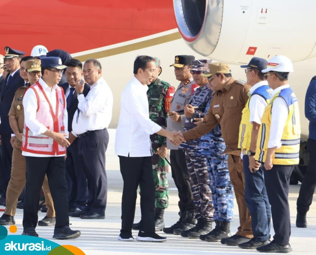 Momen Bersejarah, Pesawat Kepresidenan Mendarat Pertama Kali di Bandara VVIP IKN