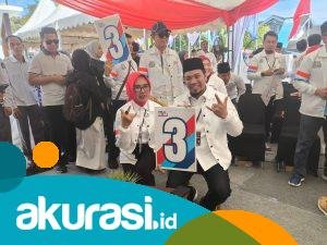 Pasangan calon wali kota dan wakil wali kota Najirah dan Muhammad Aswar mendapatkan nomor urut 3, pada pengundian nomor urut di KPU Bontang, Senin (23/9/2024) pagi. (Dwi Kurniawan Nugroho/Akurasi.id)