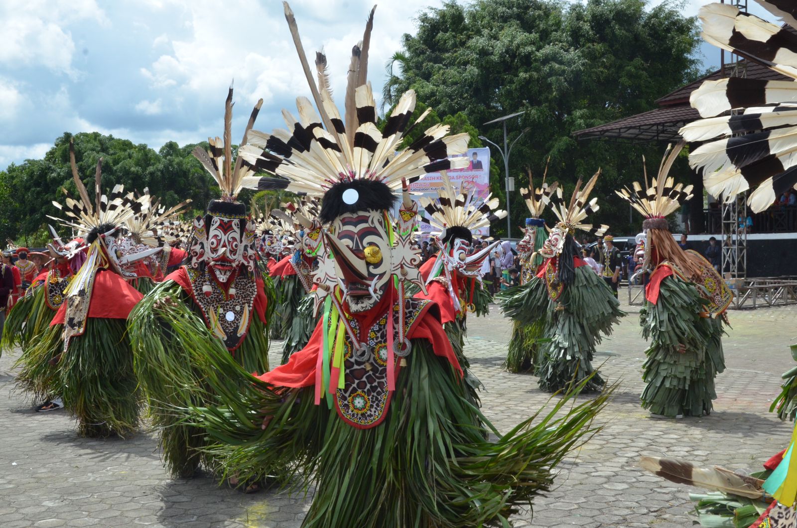 Tari Hudoq