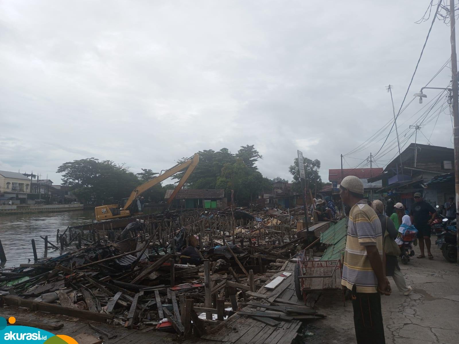 Pembongkaran bangunan di SKM