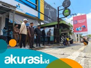 Trotoar Jalan Ahmad Yani