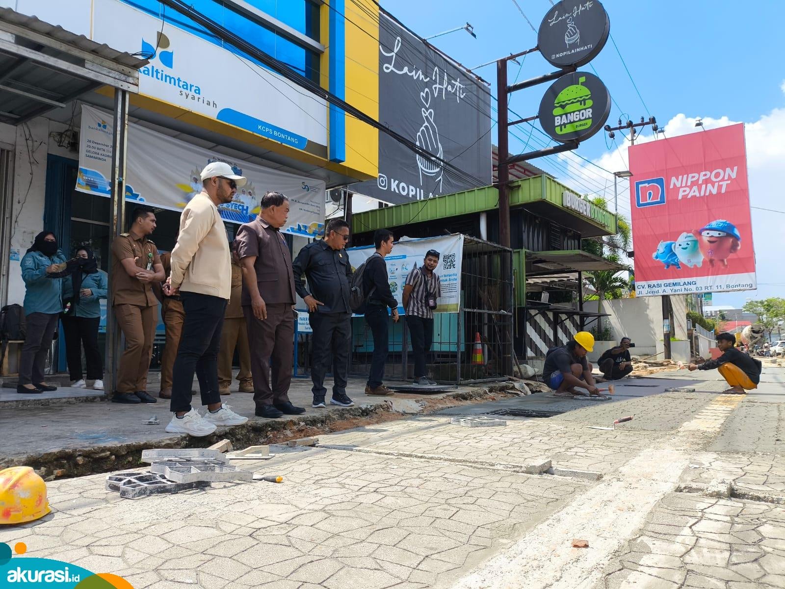Trotoar Jalan Ahmad Yani