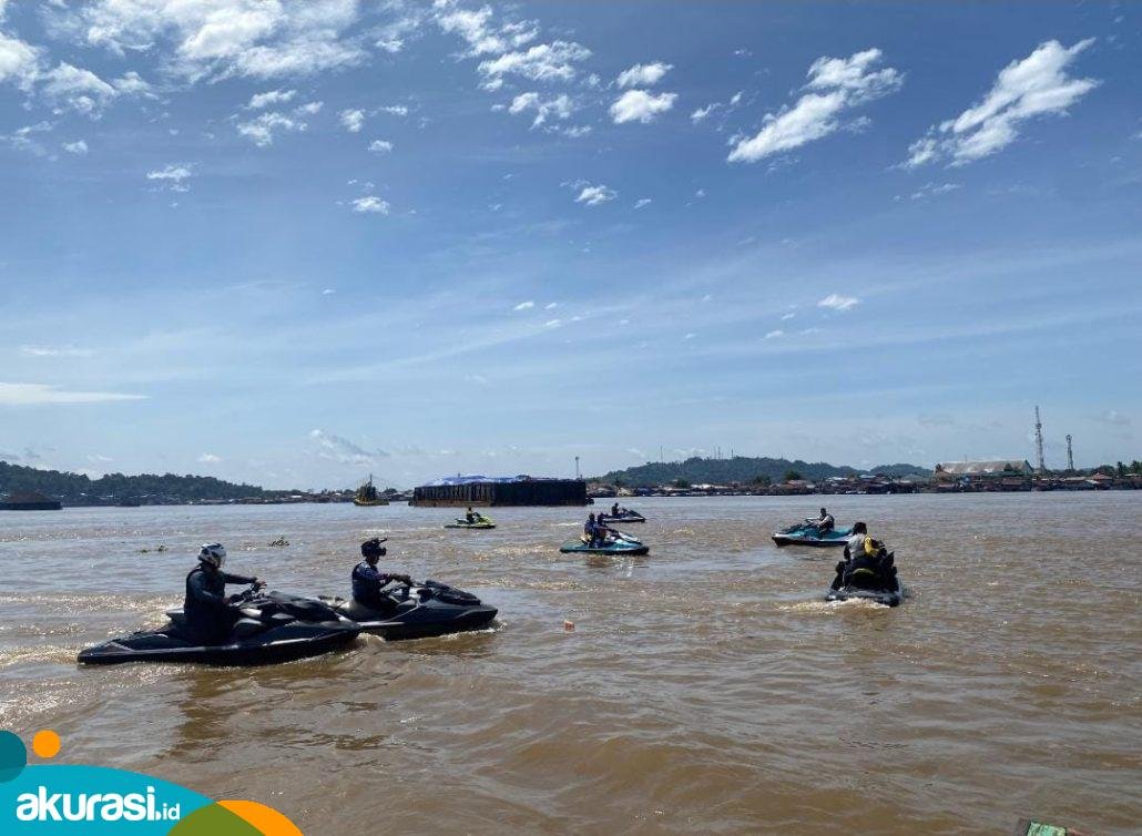 Parade Jet Ski Meriahkan HUT ke-357 Samarinda