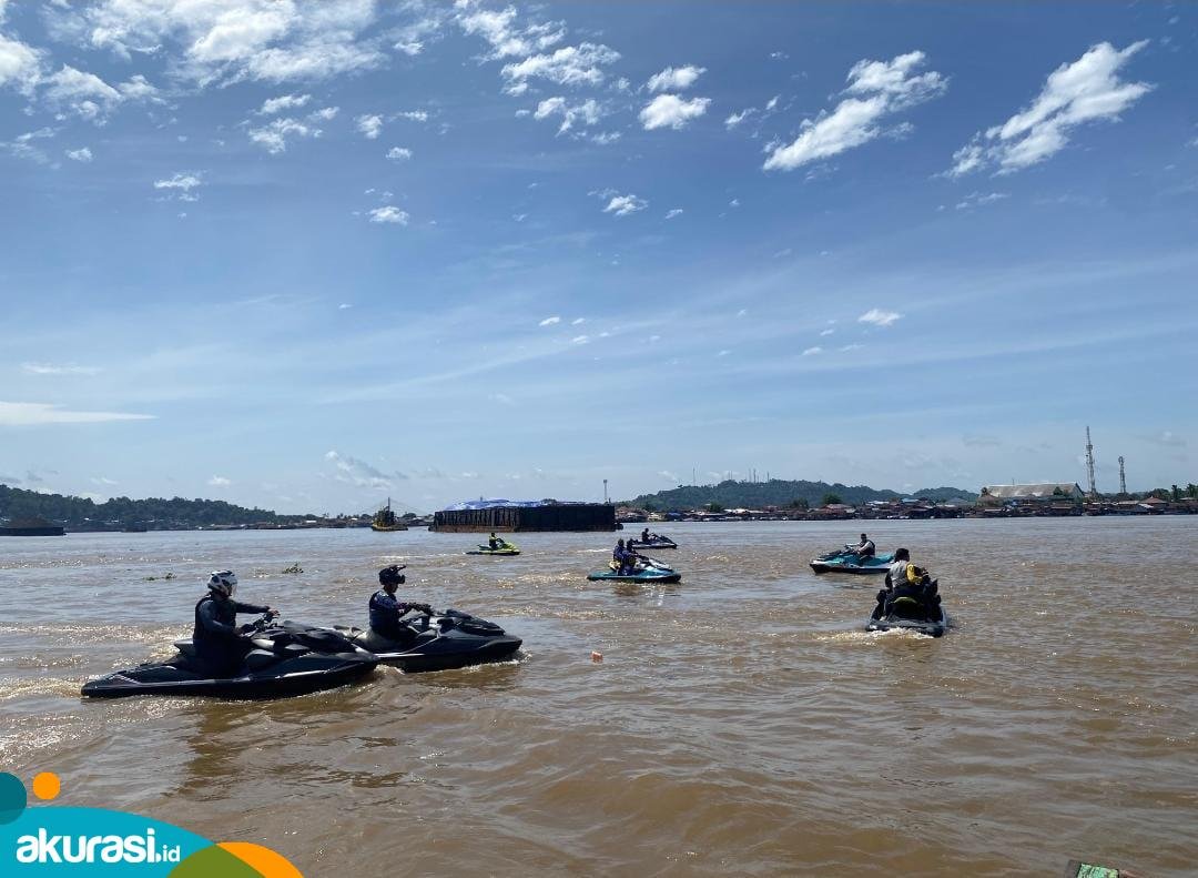 Parade Jet Ski Meriahkan HUT ke-357 Samarinda