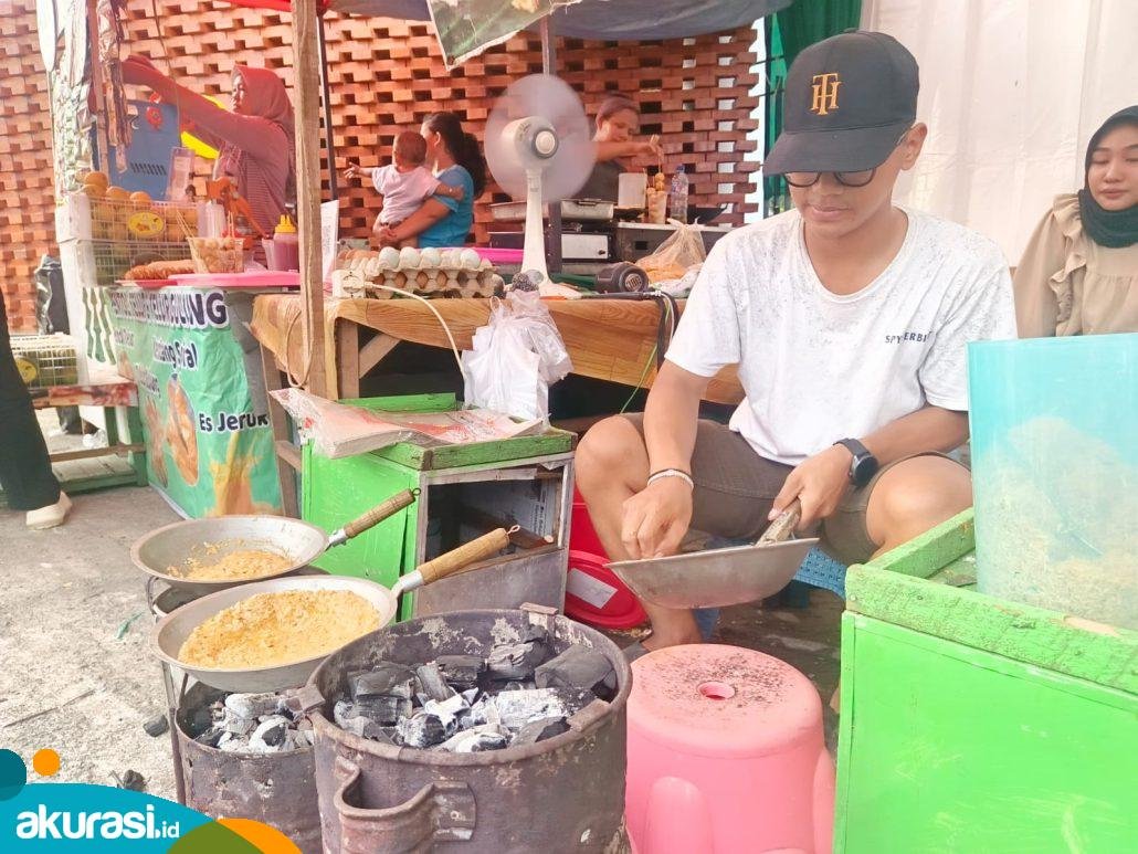 Kerak Telor di Pasar Ramadan Samarinda: Cita Rasa Betawi yang Tak Lekang Waktu