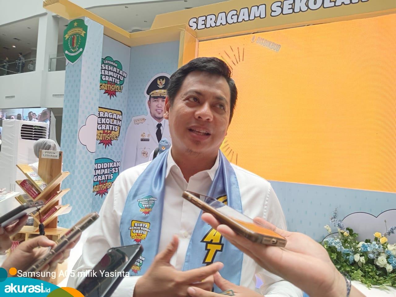Pemprov Kaltim Gratiskan Seragam
