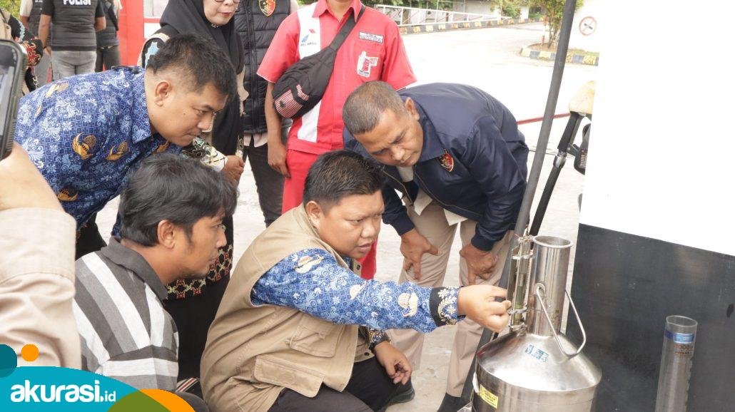 Isu BBM Oplosan, Dinas Perdagangan dan Satreskrim Polres PPU Lakukan Inspeksi SPBU