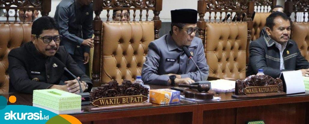 Wabup Abdul Waris Paparkan Arah Pembangunan PPU 2025-2029 dalam Rapat Paripurna DPRD