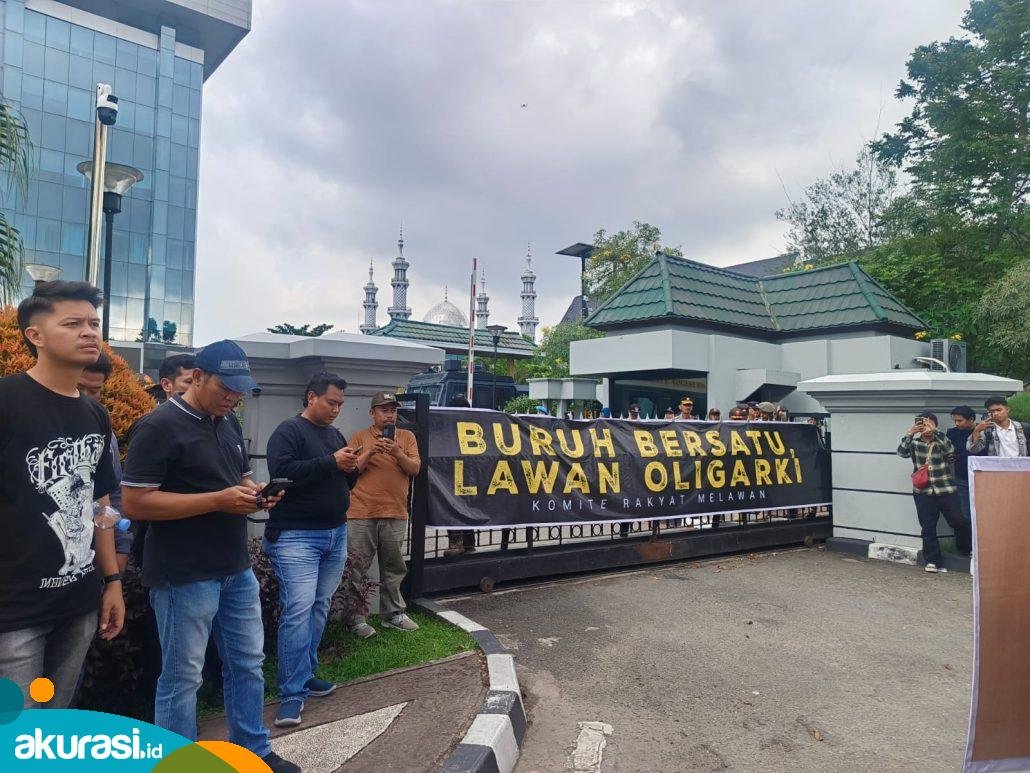 Hari Buruh! Komite Rakyat Berlawan Tagih Janji 100 Hari Kerja Gubernur Kaltim