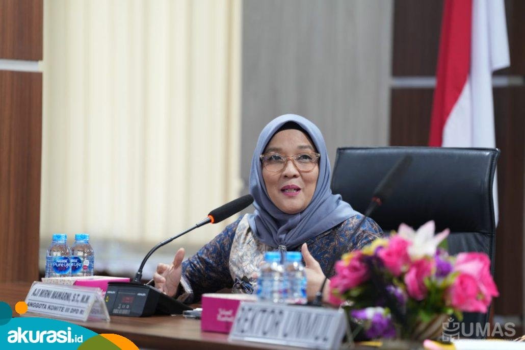 Tambang Rampas Masa Depan Pendidikan