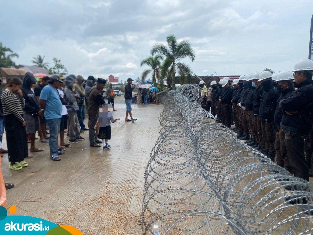Nelayan Kerang Dara Muara Badak