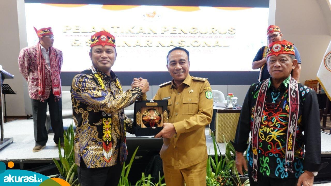 Rudy Mas’ud Suku Dayak