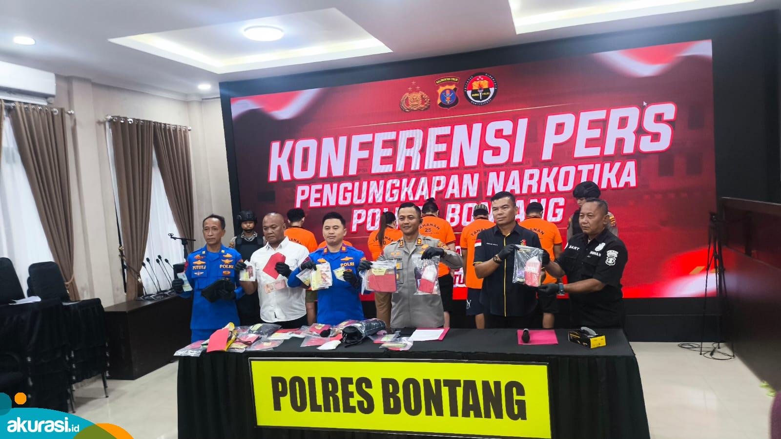 Dua Warga Loktuan