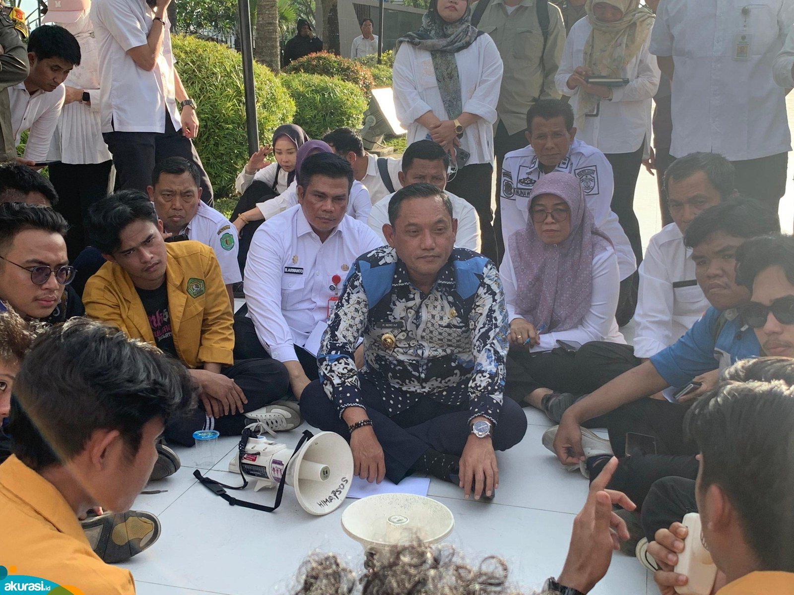 Lindungi Masyarakat Adat