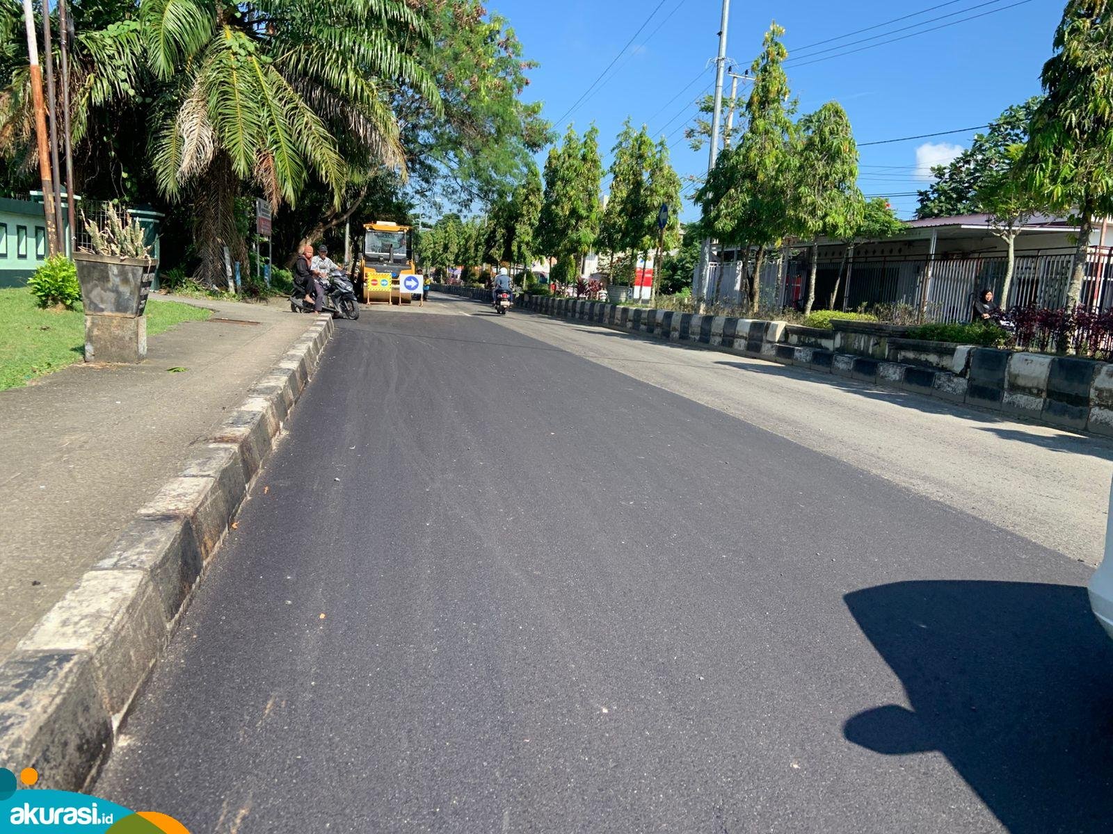 Jalan Arif Rahman Hakim dan Slamet Riyadi