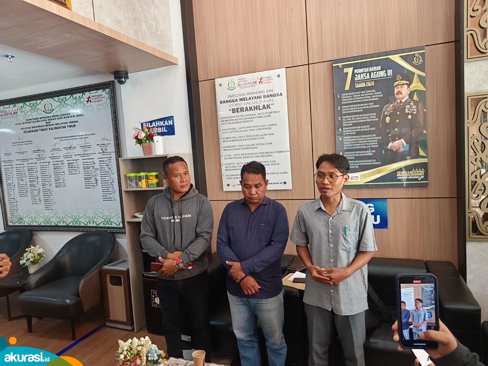 Warga Geleo Asa Kubar