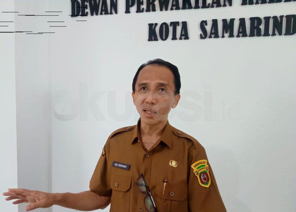 Jual Beli Seragam Sekolah