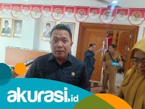 Deni Hakim Anwar