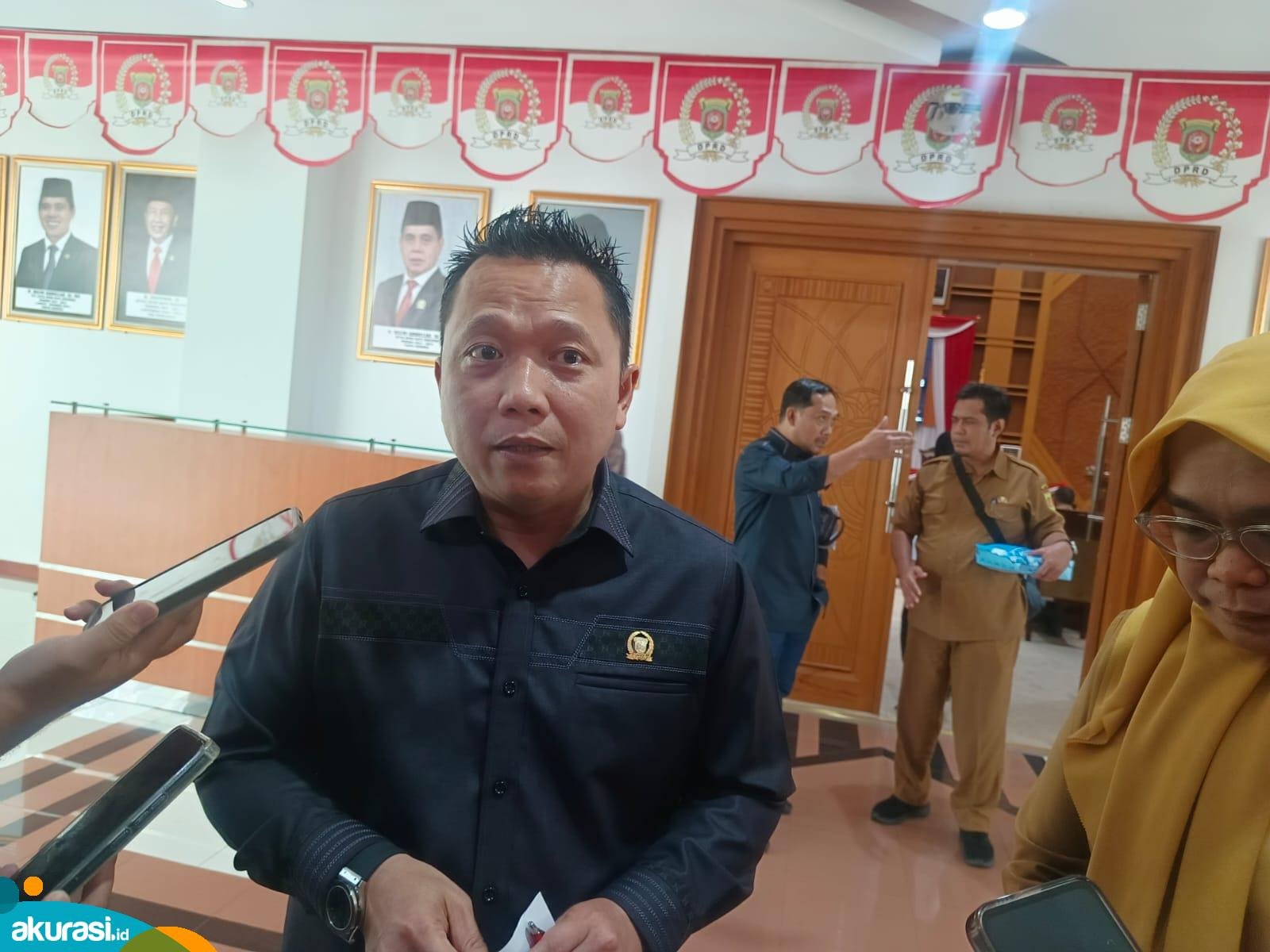 Deni Hakim Anwar