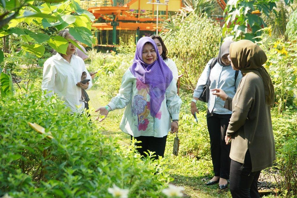 TP PKK PPU Studi Tiru ke Kebun Kumara Tangerang