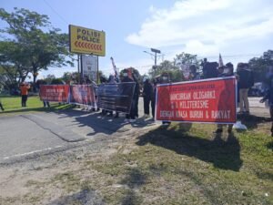 Aliansi Geram Kepung DPRD PPU