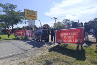 Aliansi Geram Kepung DPRD PPU