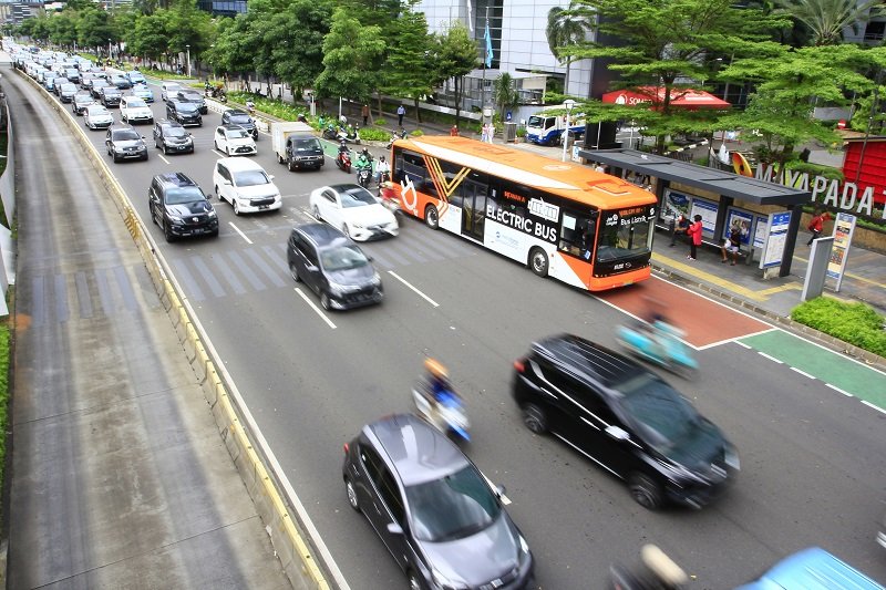 Urai Masalah Macet dan Polusi, Dewan Dukung Rencana Pengadaan Transportasi Massal