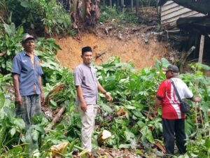 Longsor Hantam Desa Telemow