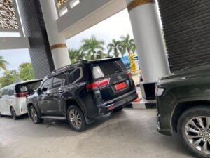 Belum Kembalikan Mobil Dinas