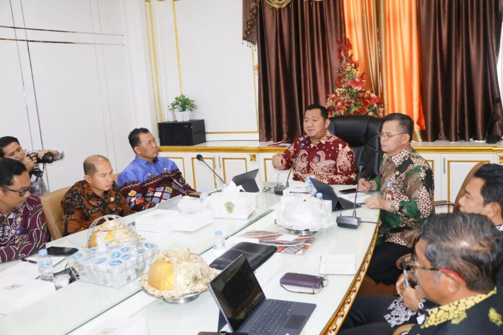 Bupati PPU Desak SKPD Cari Terobosan