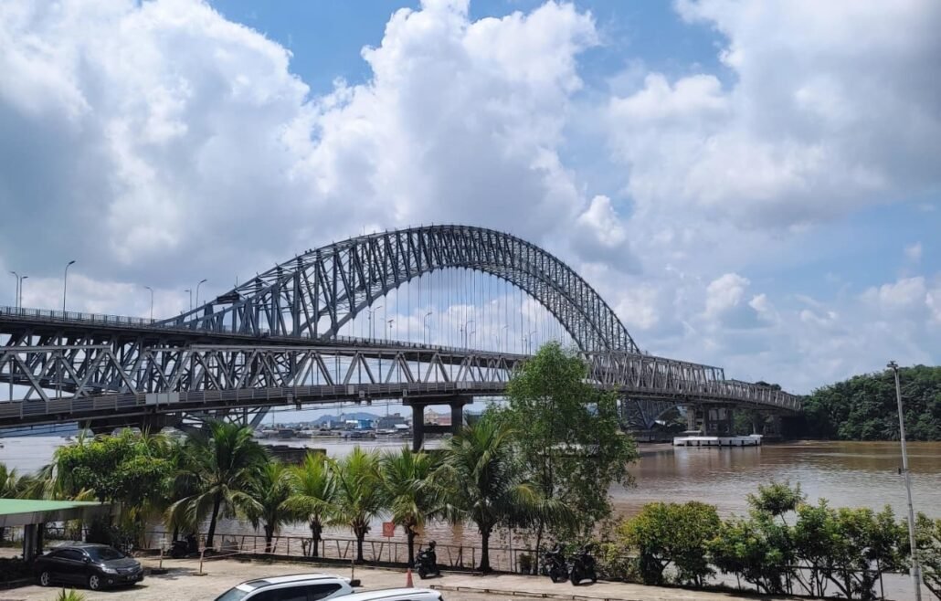 Jembatan Mahakam IV