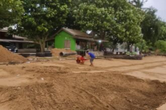 Pantai Tanjung Jumlai Dikeruk