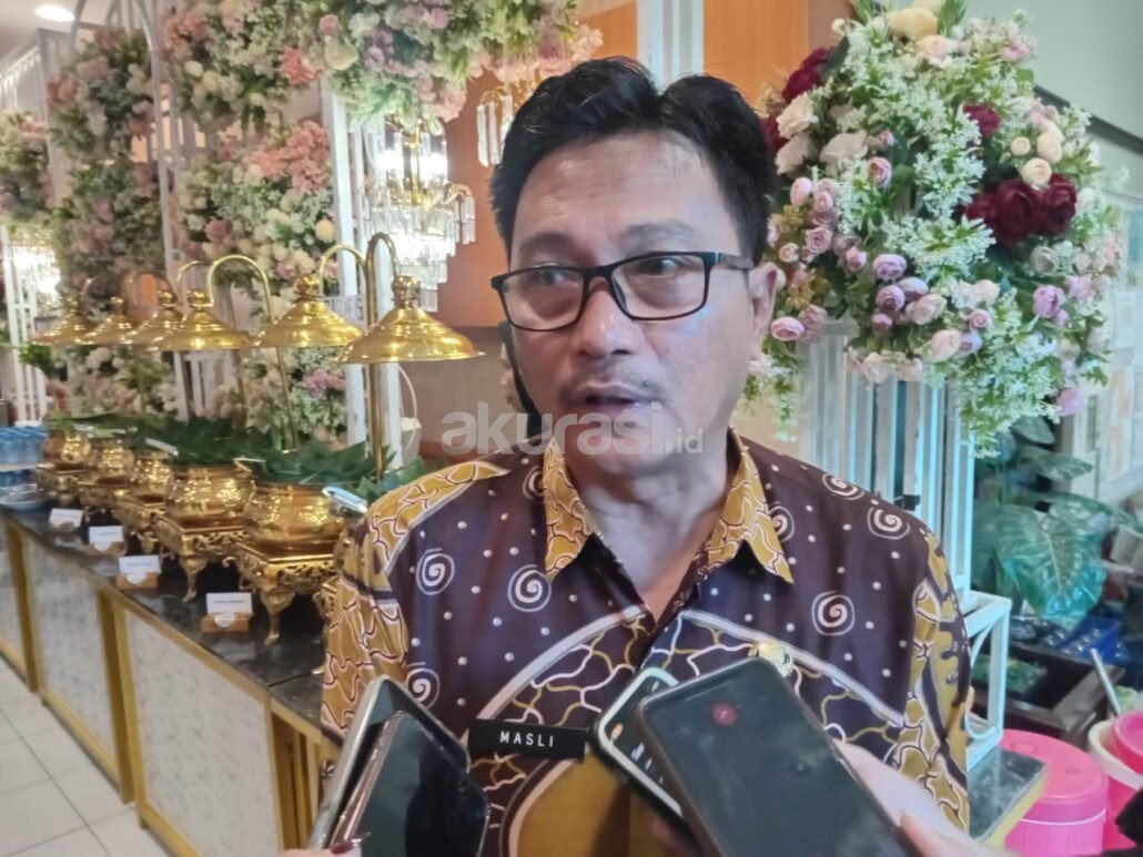 Jembatan Mahulu Ditutup Usai Ditabrak Tongkang, Ribuan Truk Tertahan dan Pengusaha Logistik Protes