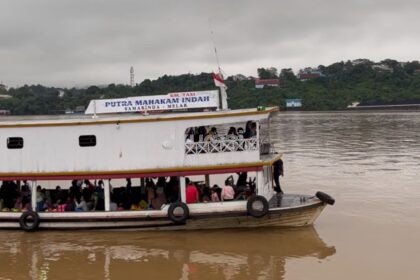 Ratusan ABK dan Buruh Sungai Mahakam