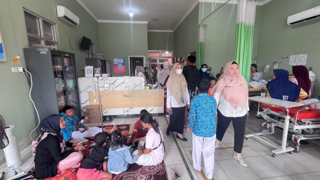 Keracunan Massal Waru