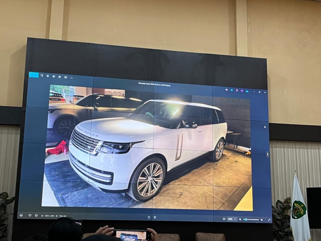 Batal Pakai Range Rover Rp8,5 M, Gubernur Kaltim Gunakan Mobil Pribadi