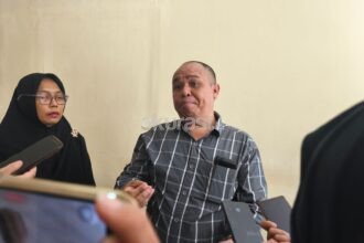 Tagih Utang Lewat Status WhatsApp