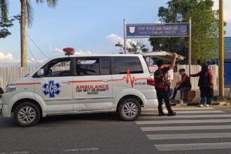 Aksi Demo 21 April di Depan Kantor Gubernur Kaltim