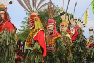 Tari Hudoq dalam Festival Hudoq Pekayangan Mahakam Ulu