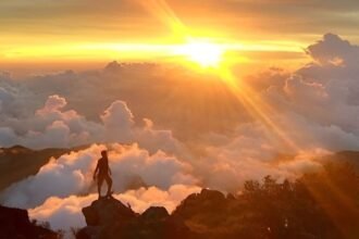 Gunung di Kalimantan Timur