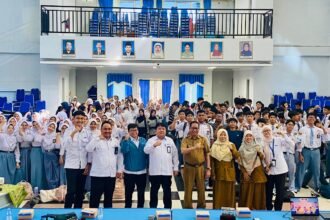 KDM Mengajar Goes to School