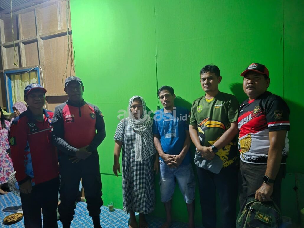 Warga Telemow Keluar Sendiri dari Hutan