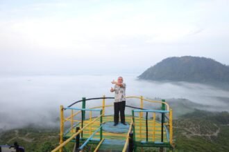 Gunung Embun, Wisata Gunung di Kalimantan Timur dengan Sensasi Negeri di Atas Awan